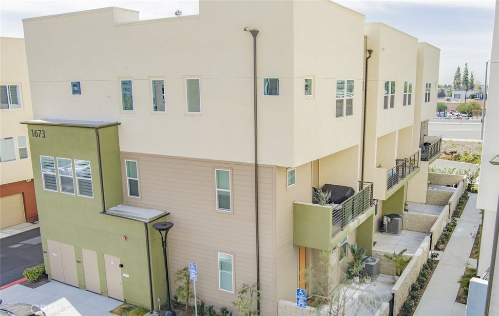 1673 W. Lincoln Avenue 102