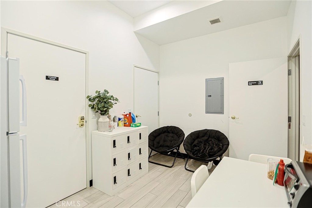 2244 Pacific Coast Hwy 106