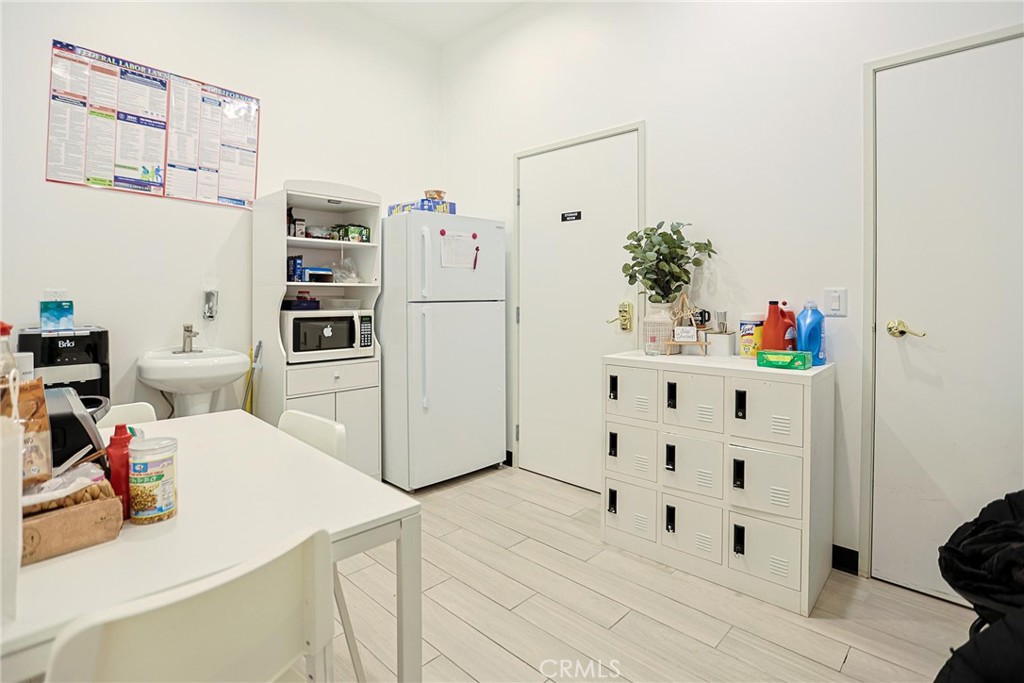 2244 Pacific Coast Hwy 106