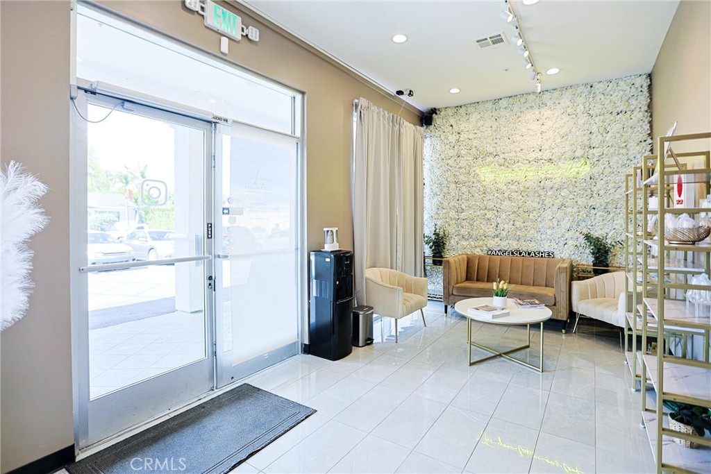 2244 Pacific Coast Hwy 106