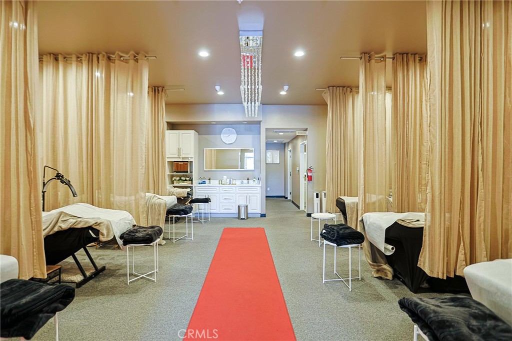 2244 Pacific Coast Hwy 106