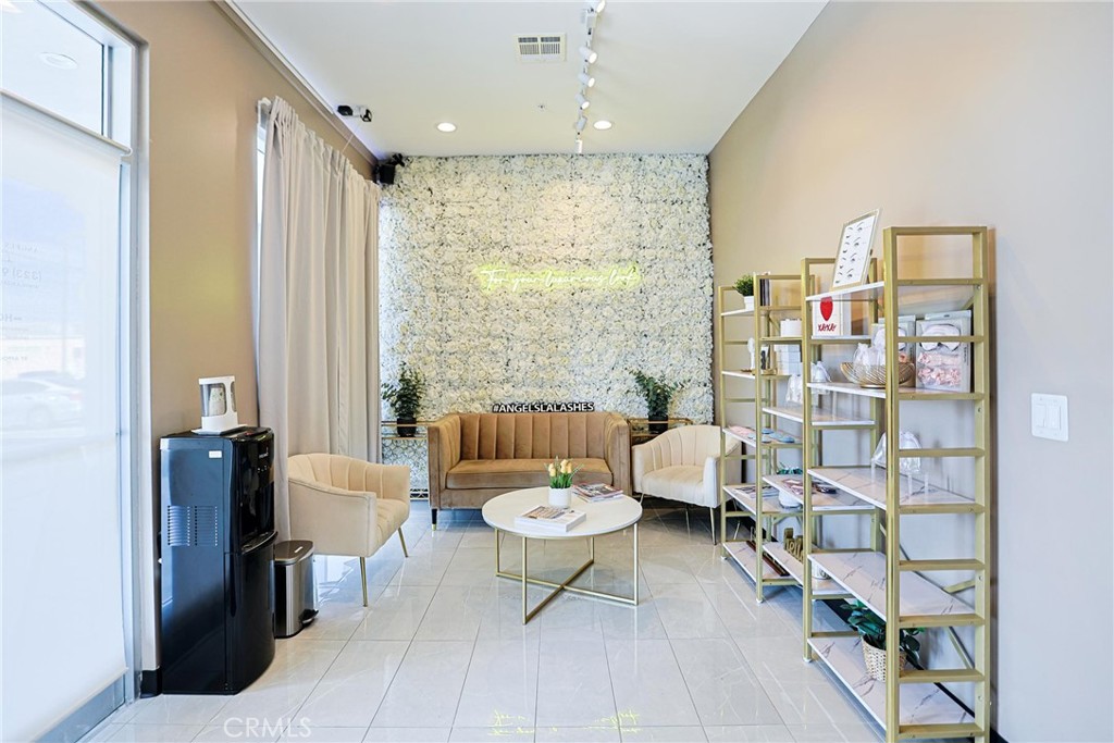 2244 Pacific Coast Hwy 106