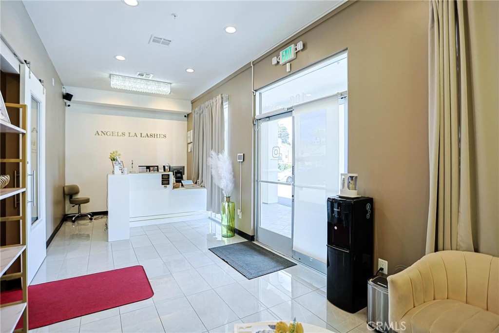 2244 Pacific Coast Hwy 106