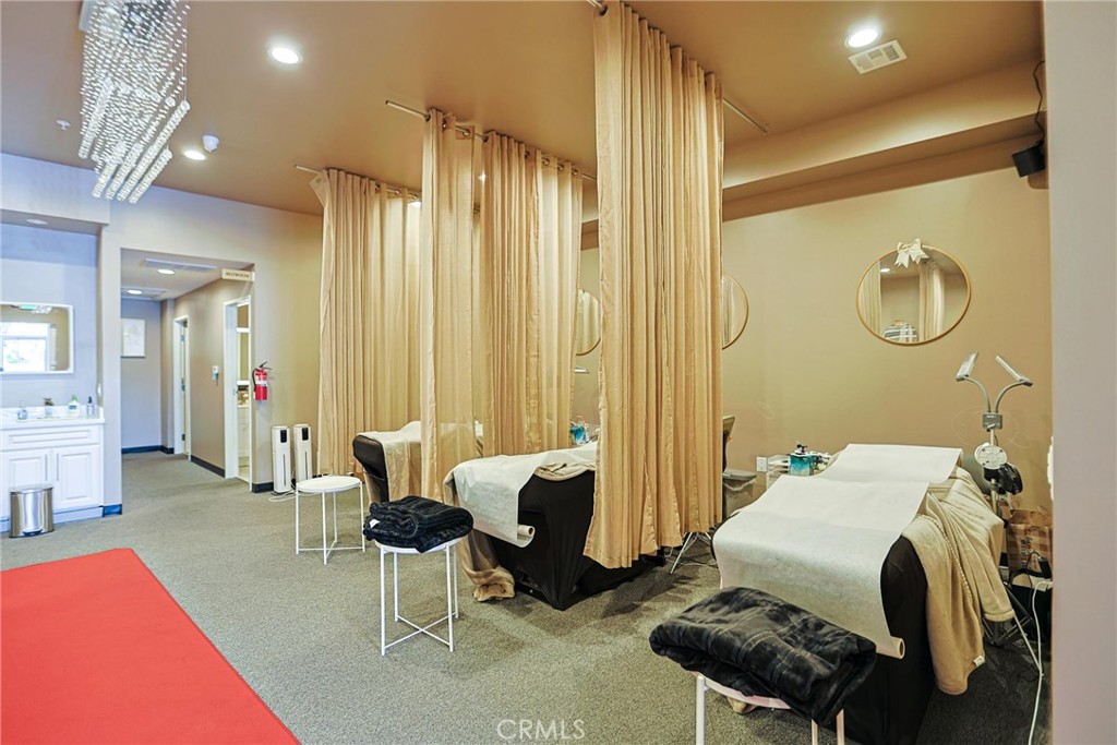 2244 Pacific Coast Hwy 106