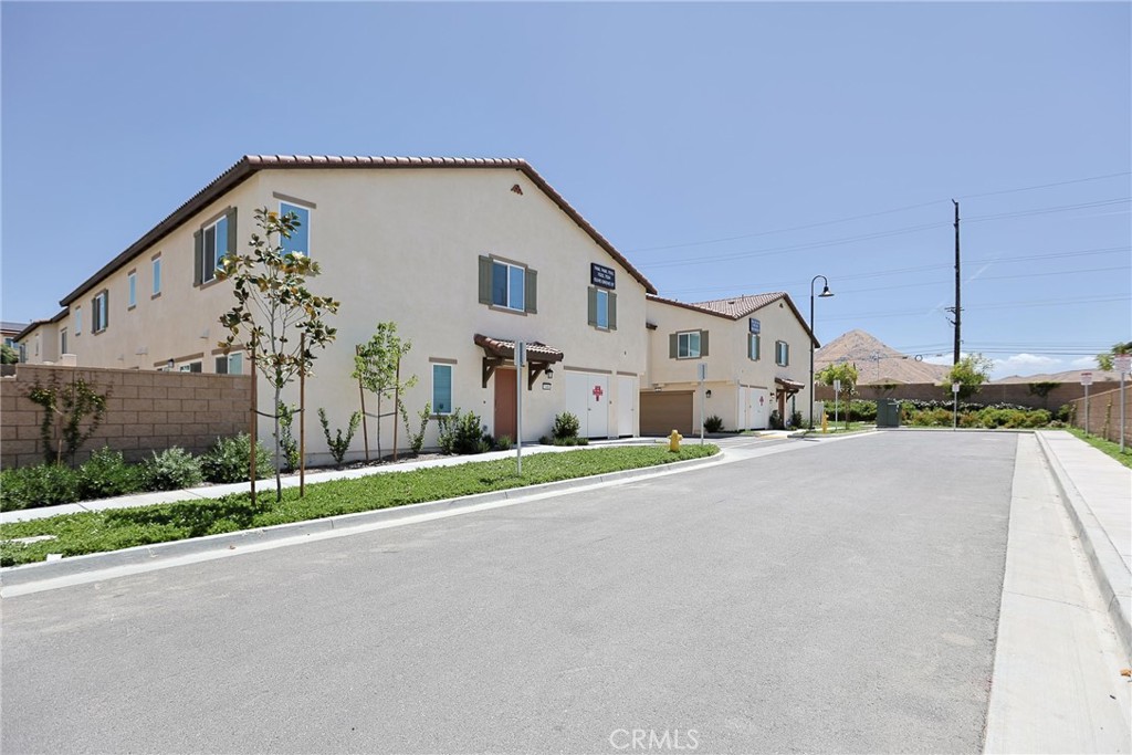 7486 Olive Grove