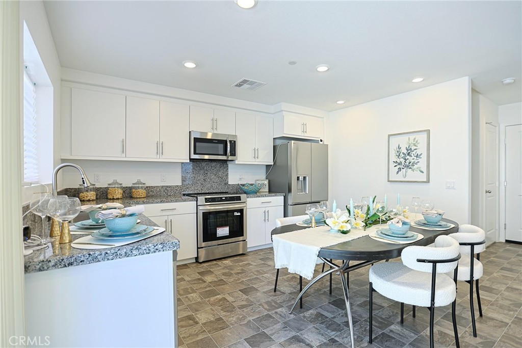 7486 Olive Grove