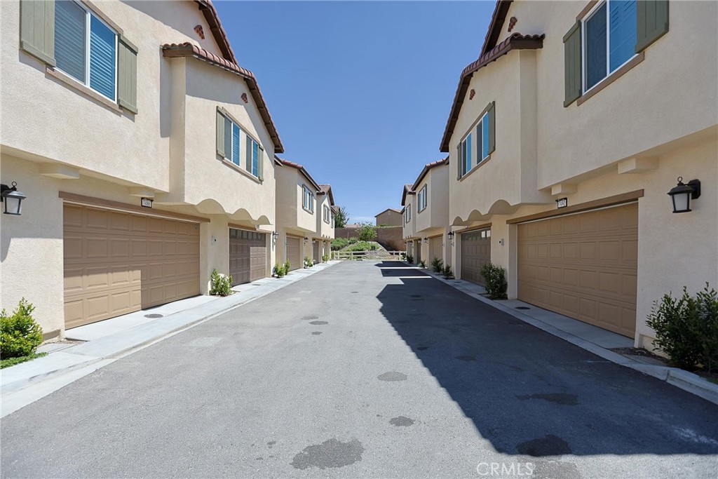 7486 Olive Grove