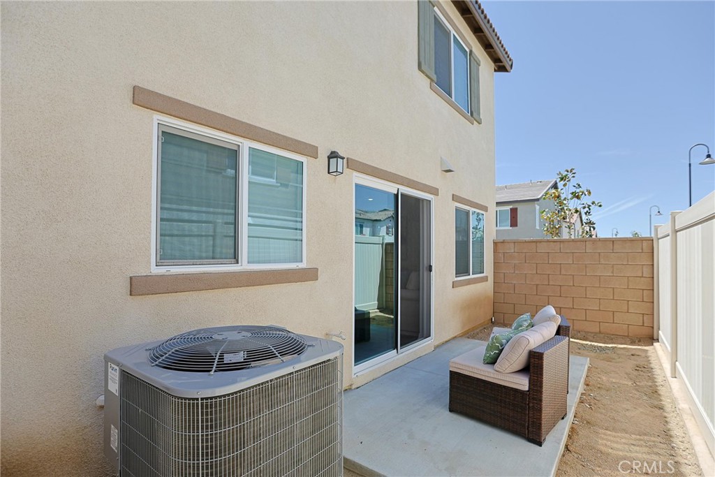 7486 Olive Grove