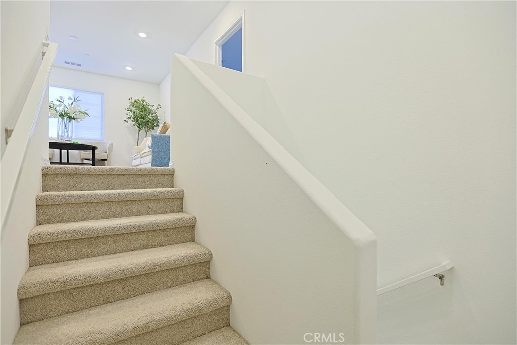 7486 Olive Grove