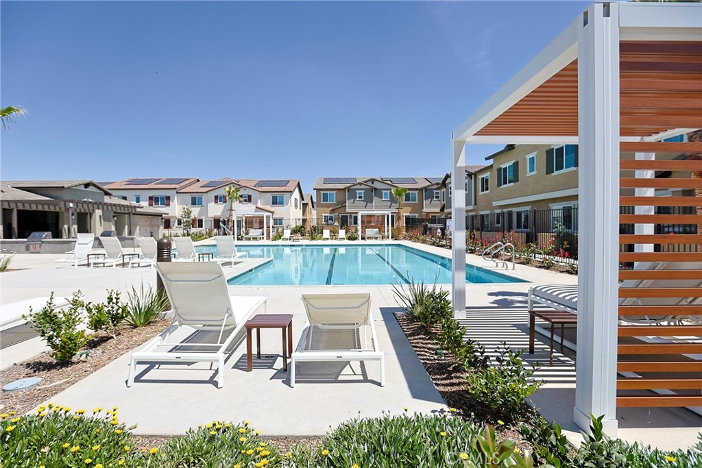 7486 Olive Grove