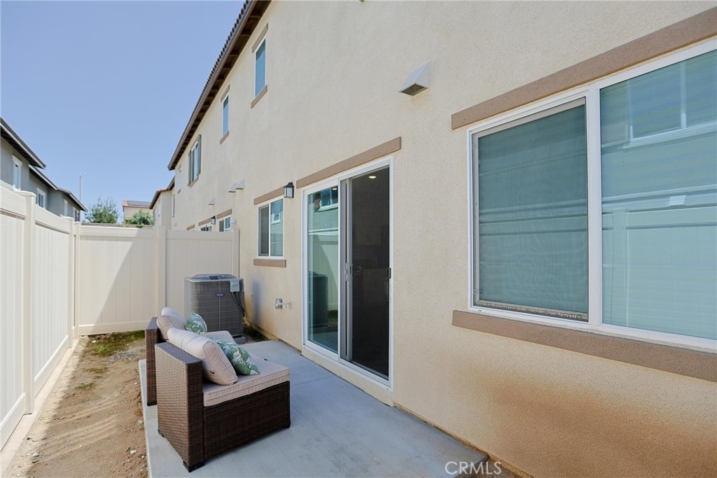 7486 Olive Grove