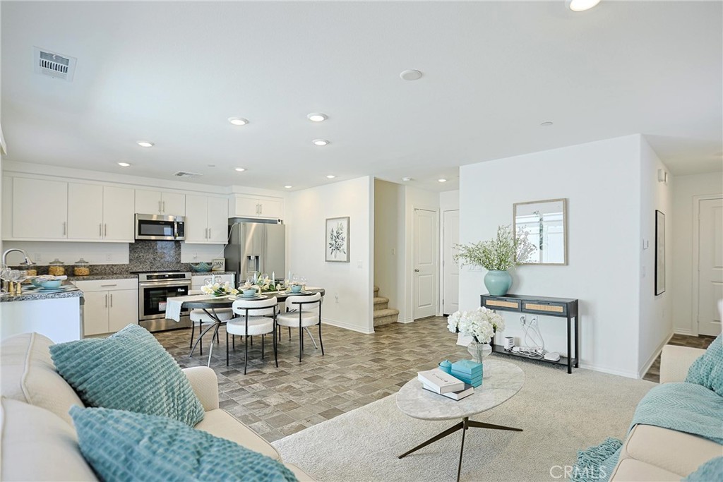 7486 Olive Grove