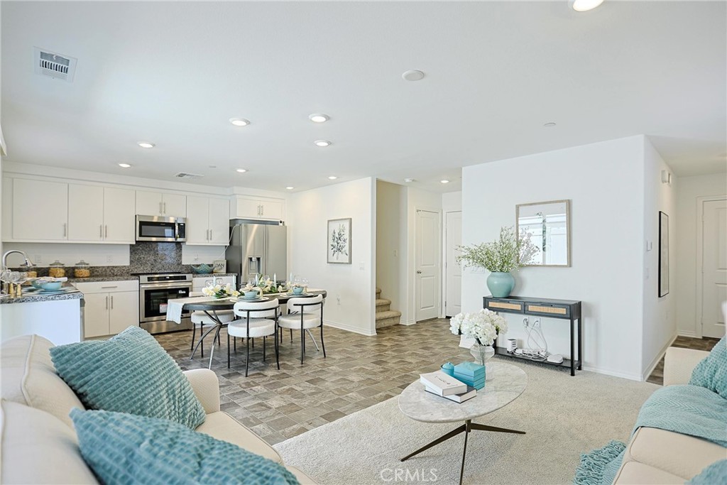 7486 Olive Grove