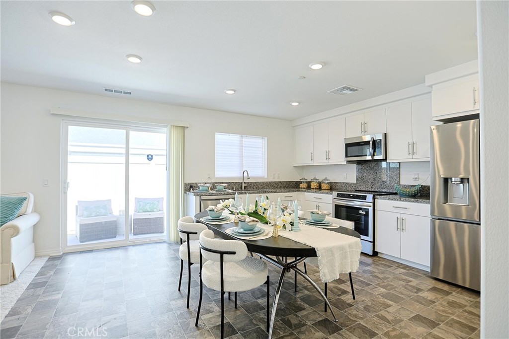 7486 Olive Grove
