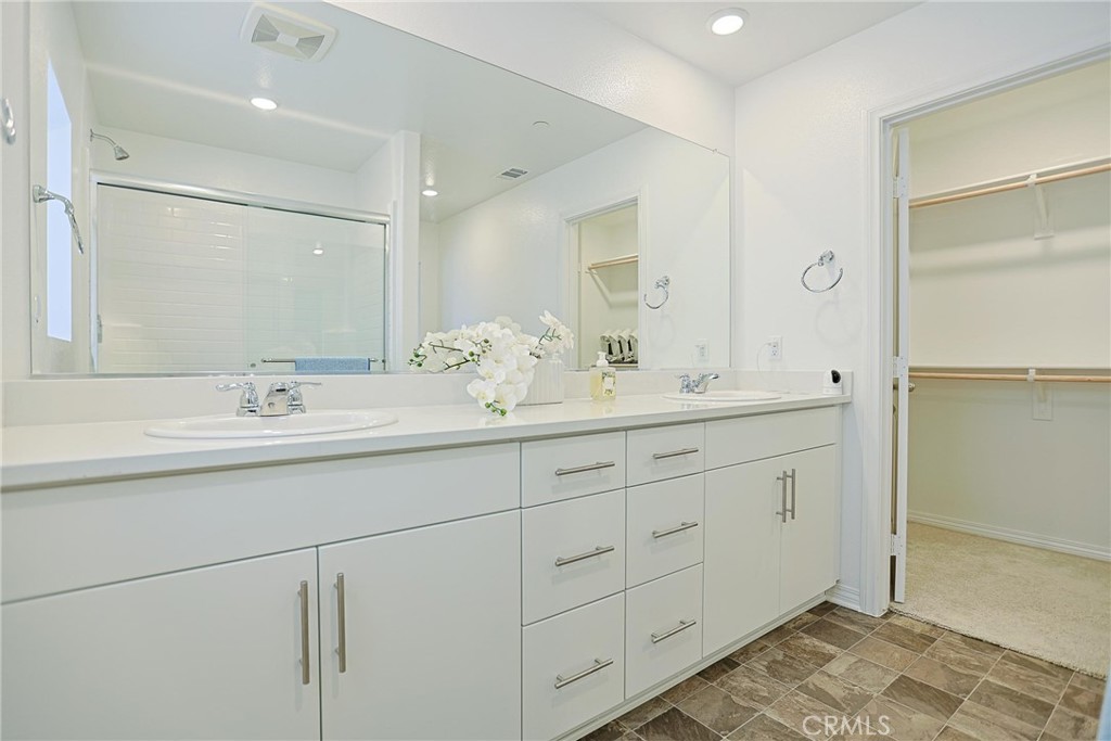 7486 Olive Grove
