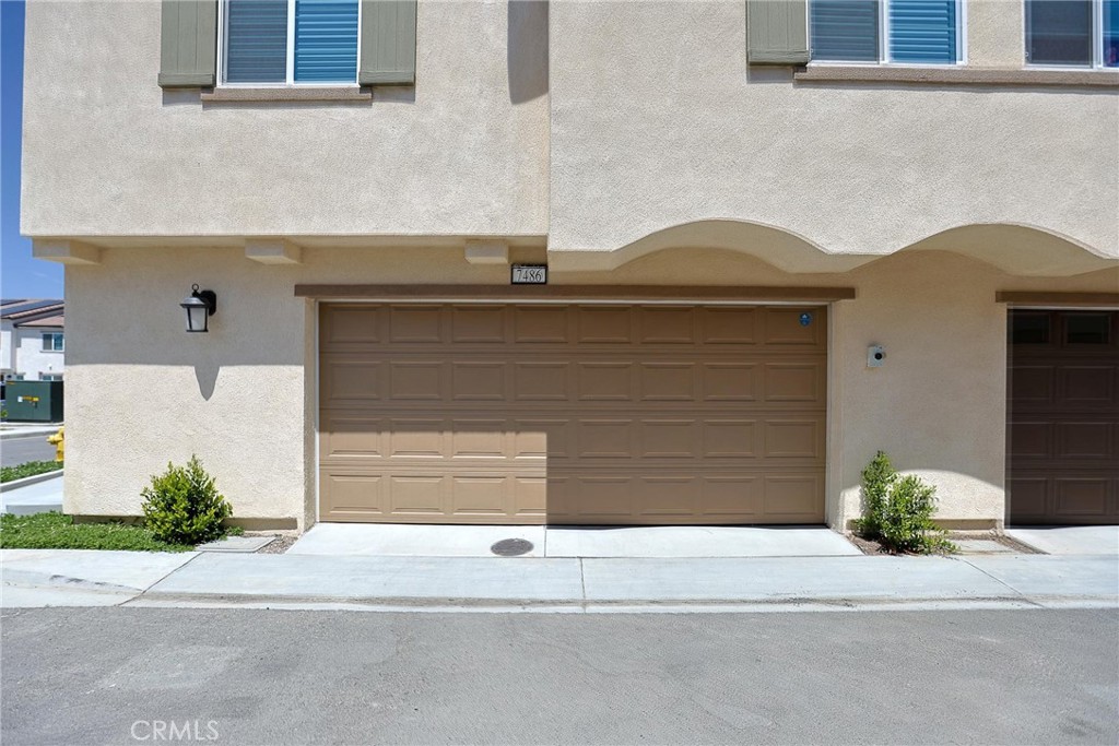 7486 Olive Grove