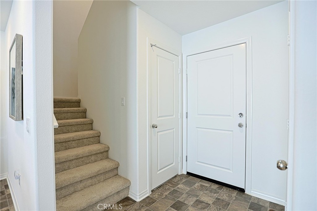 7486 Olive Grove