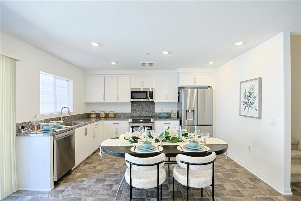7486 Olive Grove