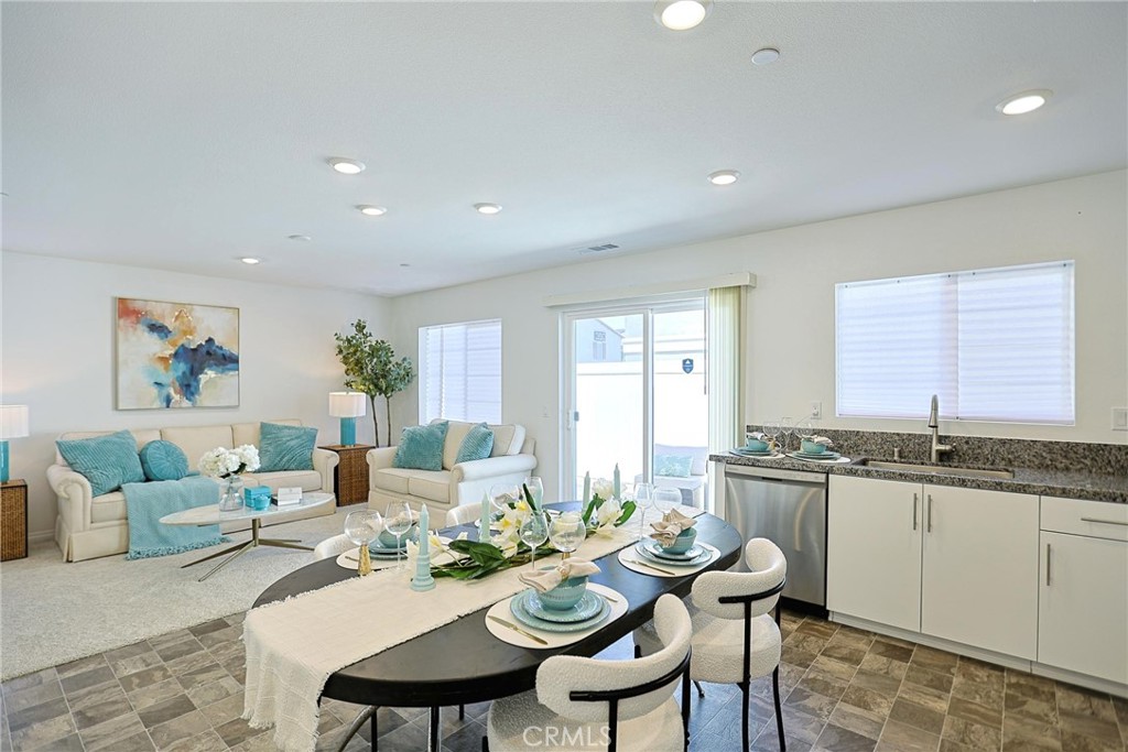 7486 Olive Grove