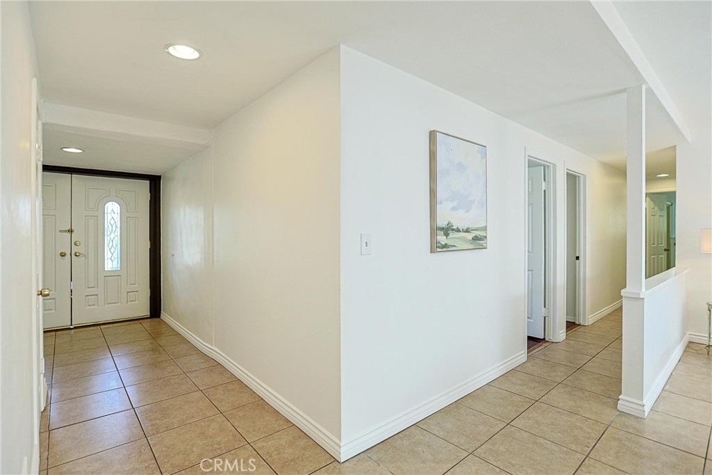 990 S Siet Place
