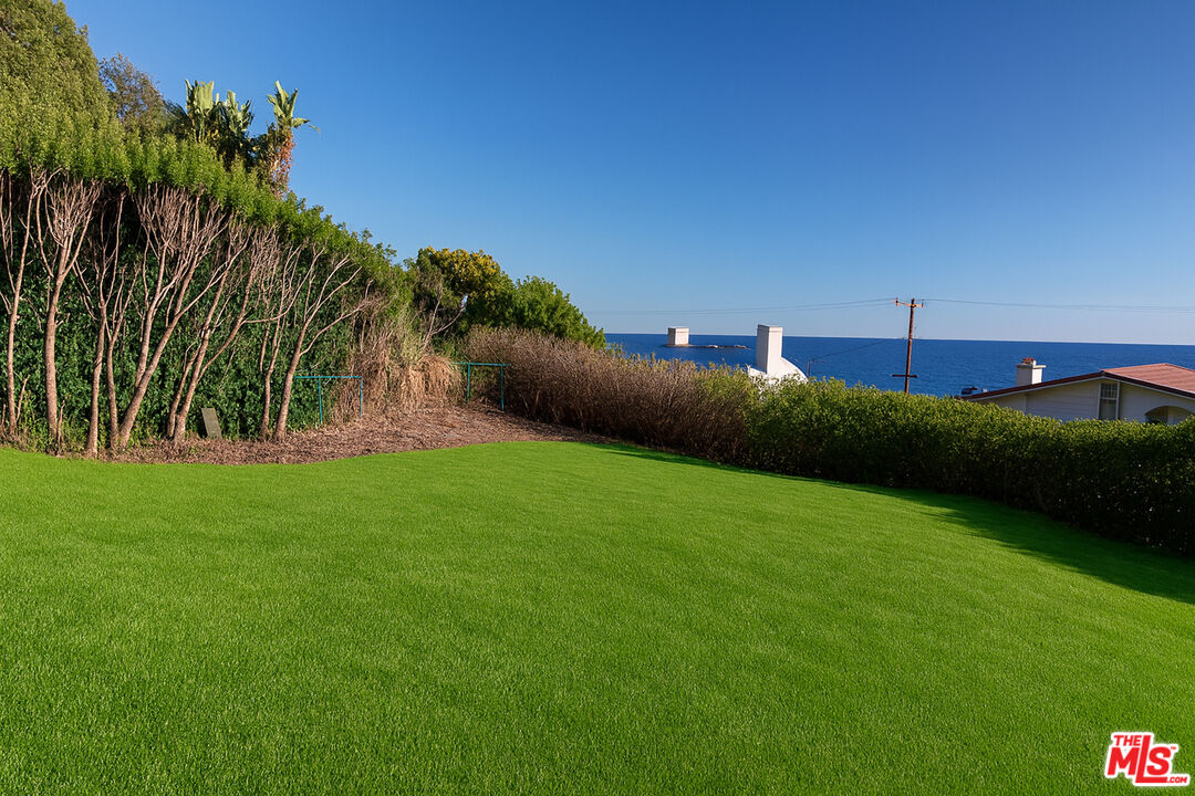 1 Malibu Cove Colony
