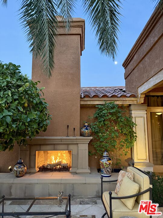 71150 N Thunderbird Ter