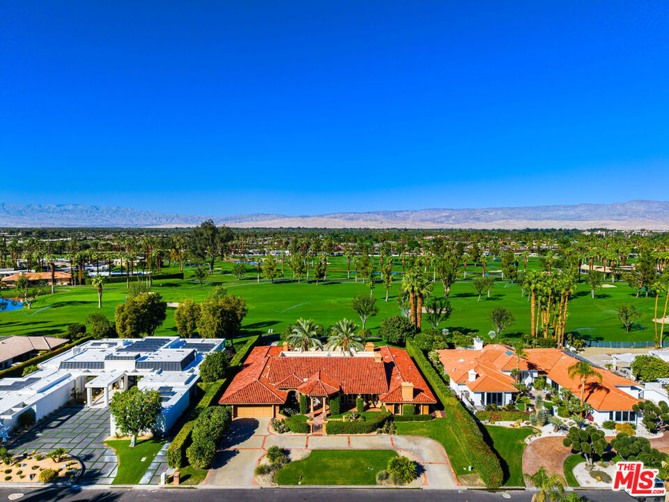 71150 N Thunderbird Ter