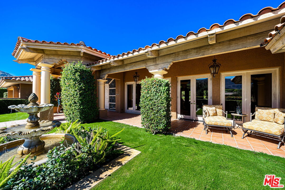 71150 N Thunderbird Ter