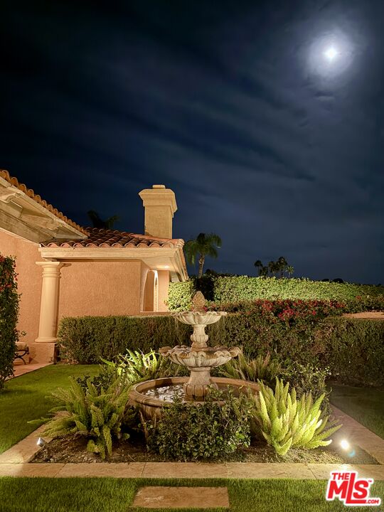 71150 N Thunderbird Ter