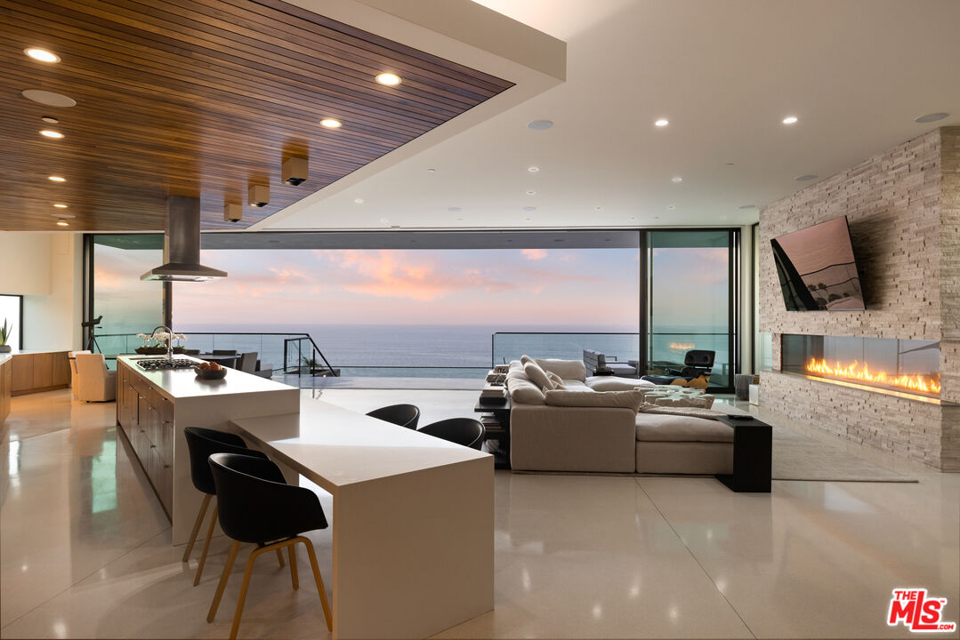 32357 Pacific Coast Hwy