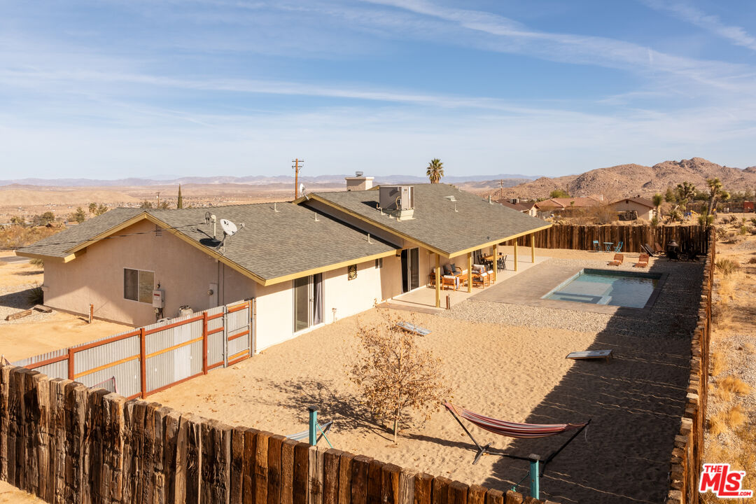 60789 Pueblo Trl