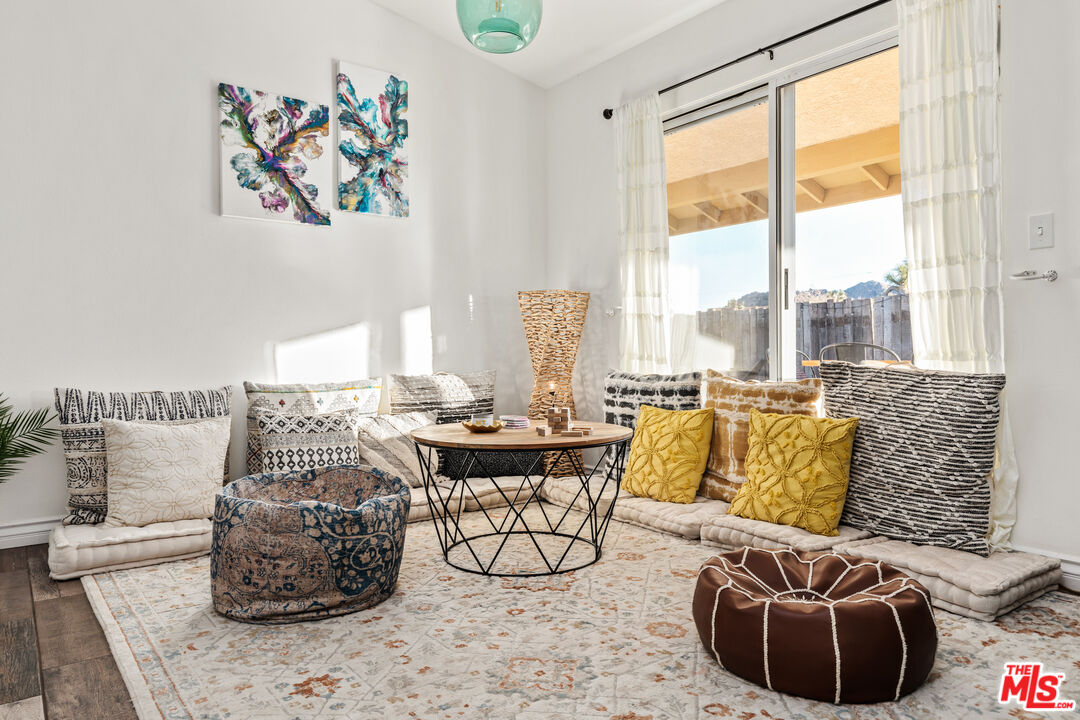 60789 Pueblo Trl