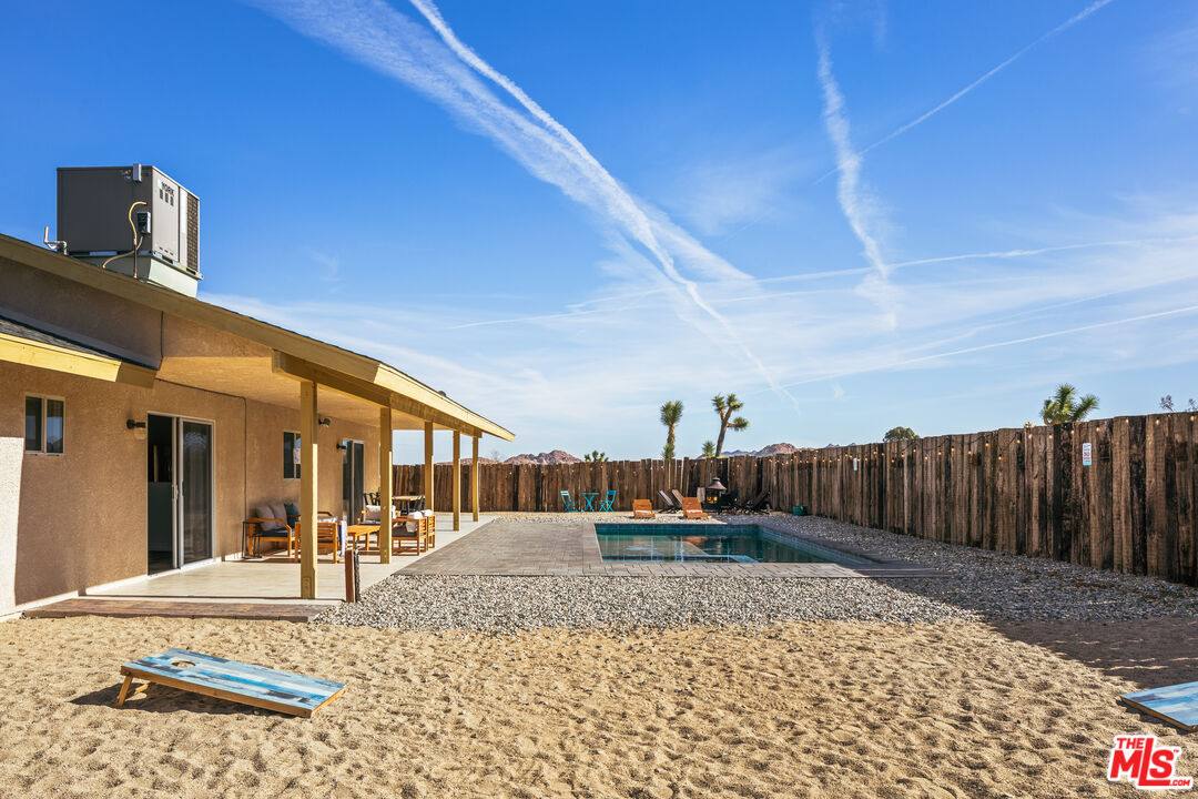 60789 Pueblo Trl
