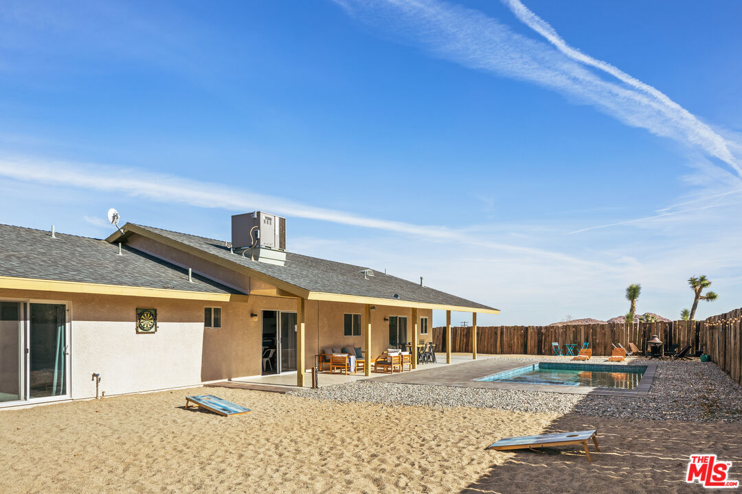 60789 Pueblo Trl