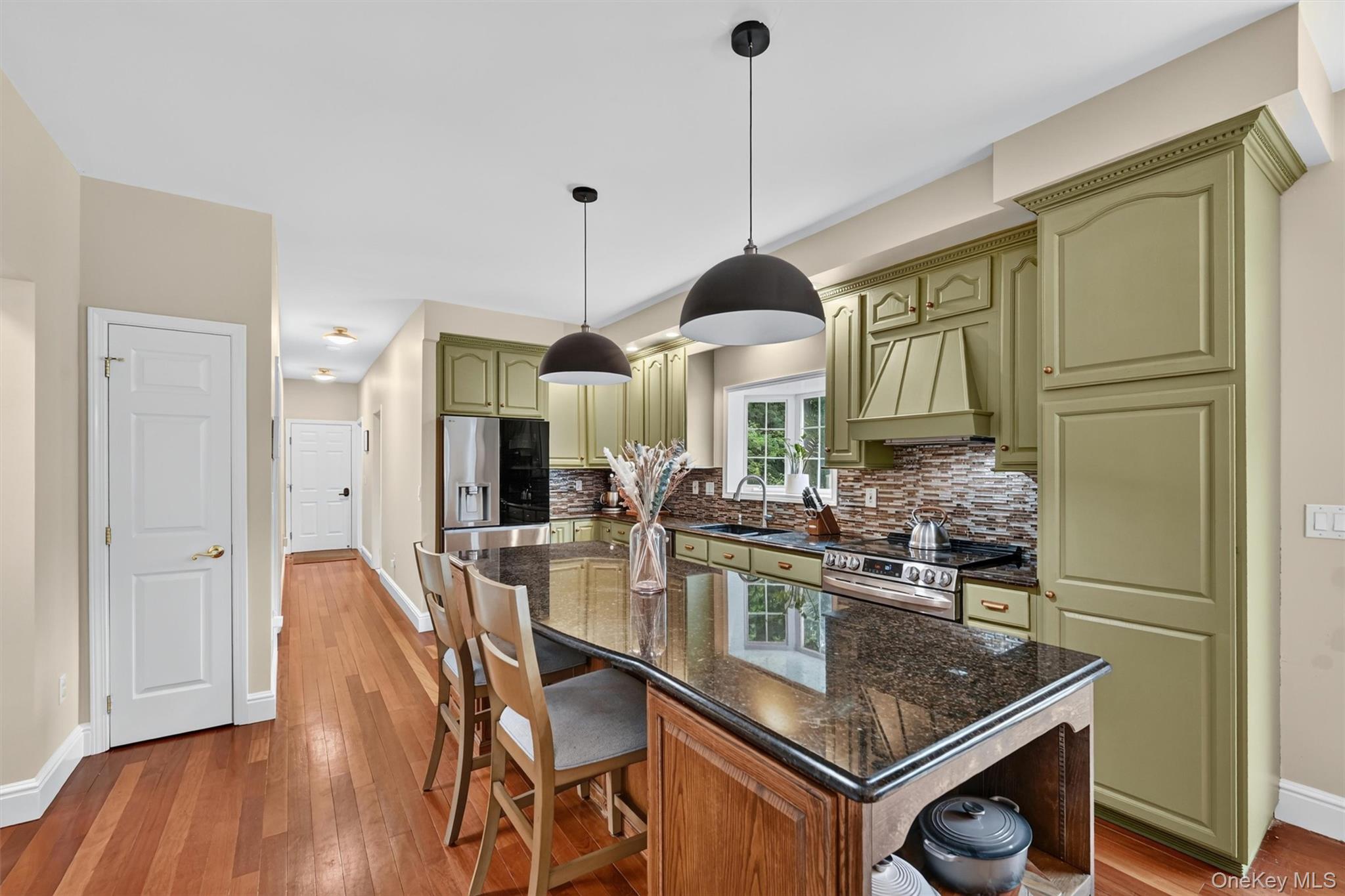 22 Indian Wells Road