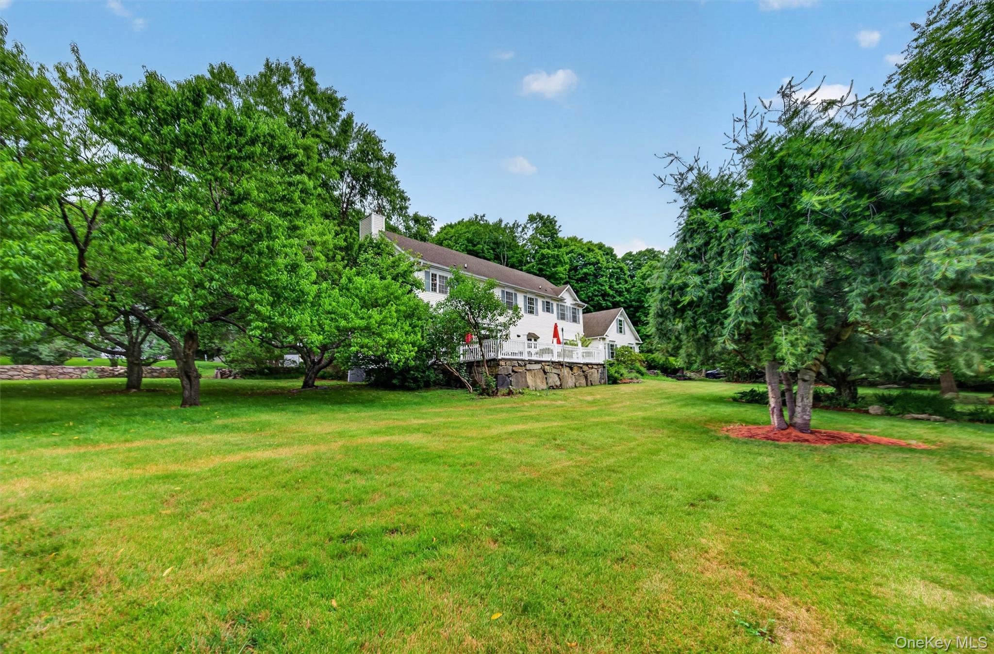 22 Indian Wells Road