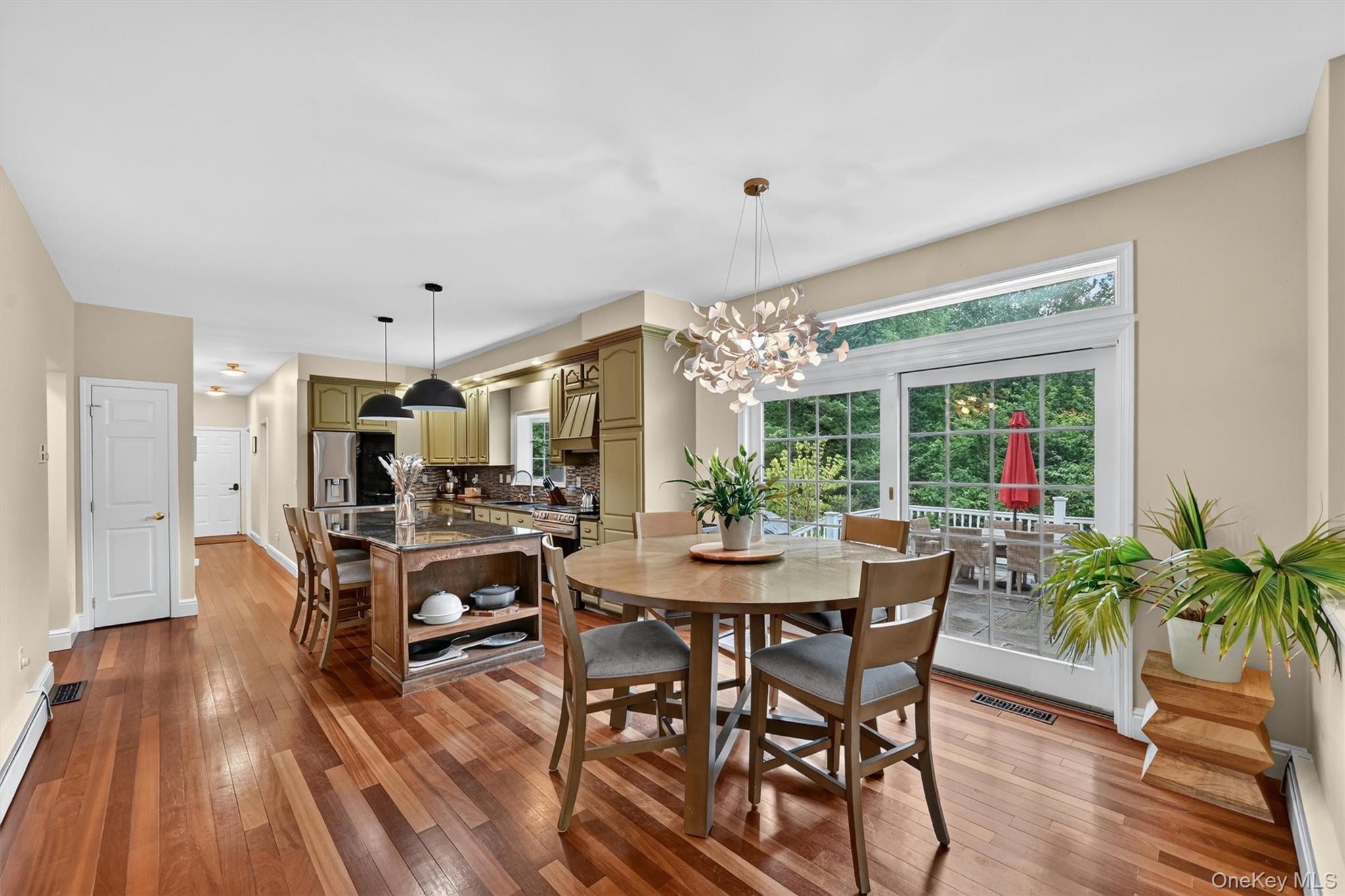 22 Indian Wells Road