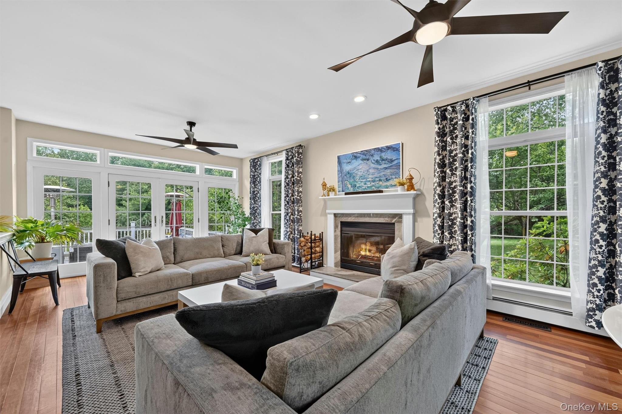 22 Indian Wells Road