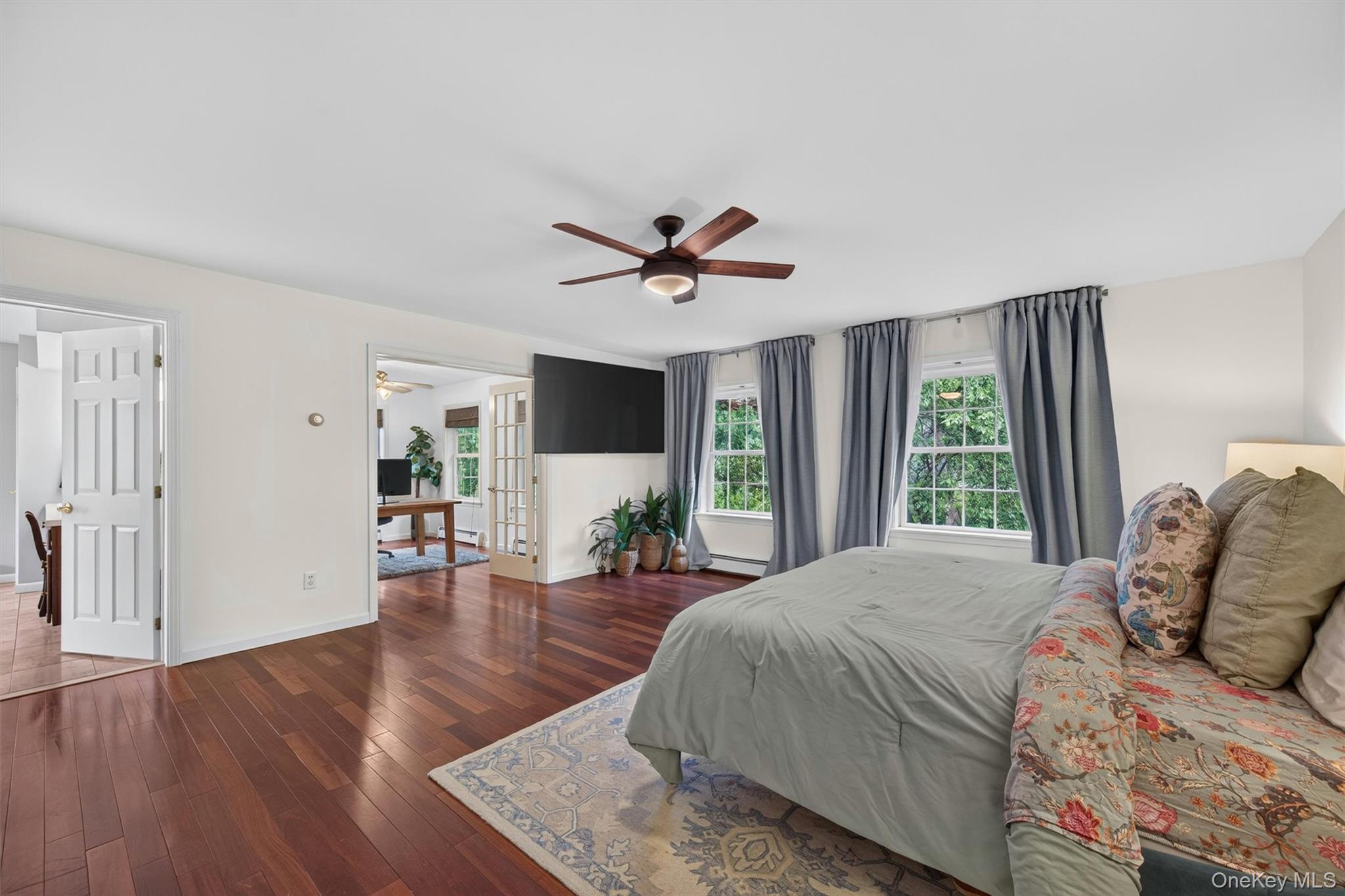 22 Indian Wells Road