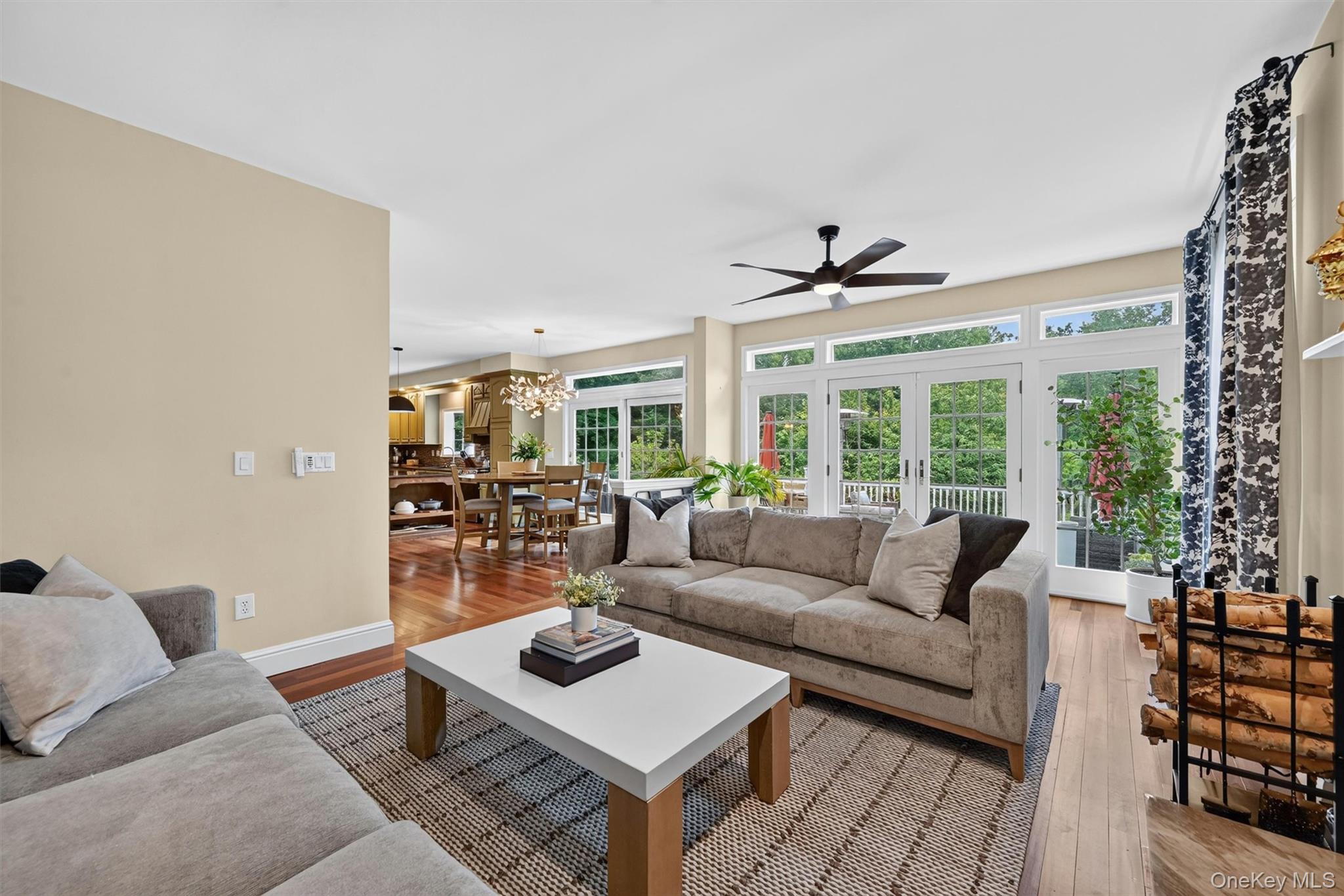 22 Indian Wells Road