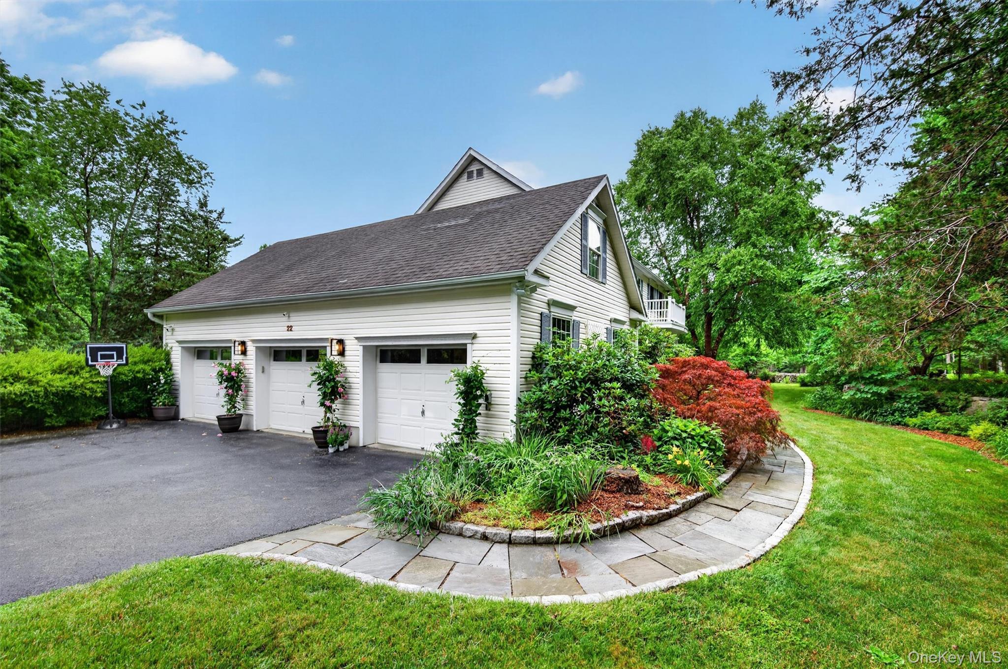 22 Indian Wells Road