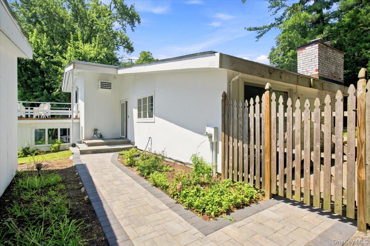 54 Holbrook Road