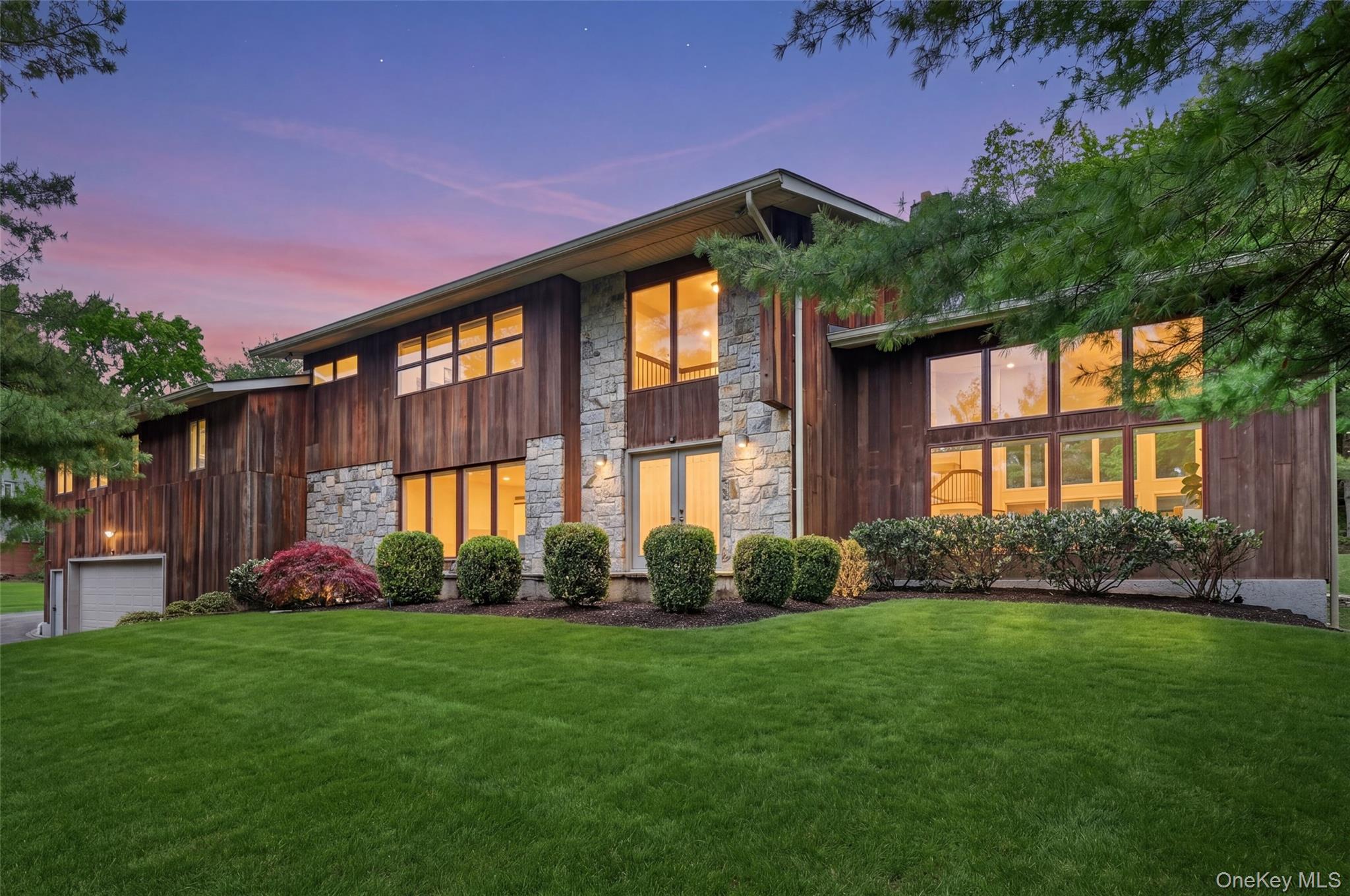 8 Pine Tree Lane