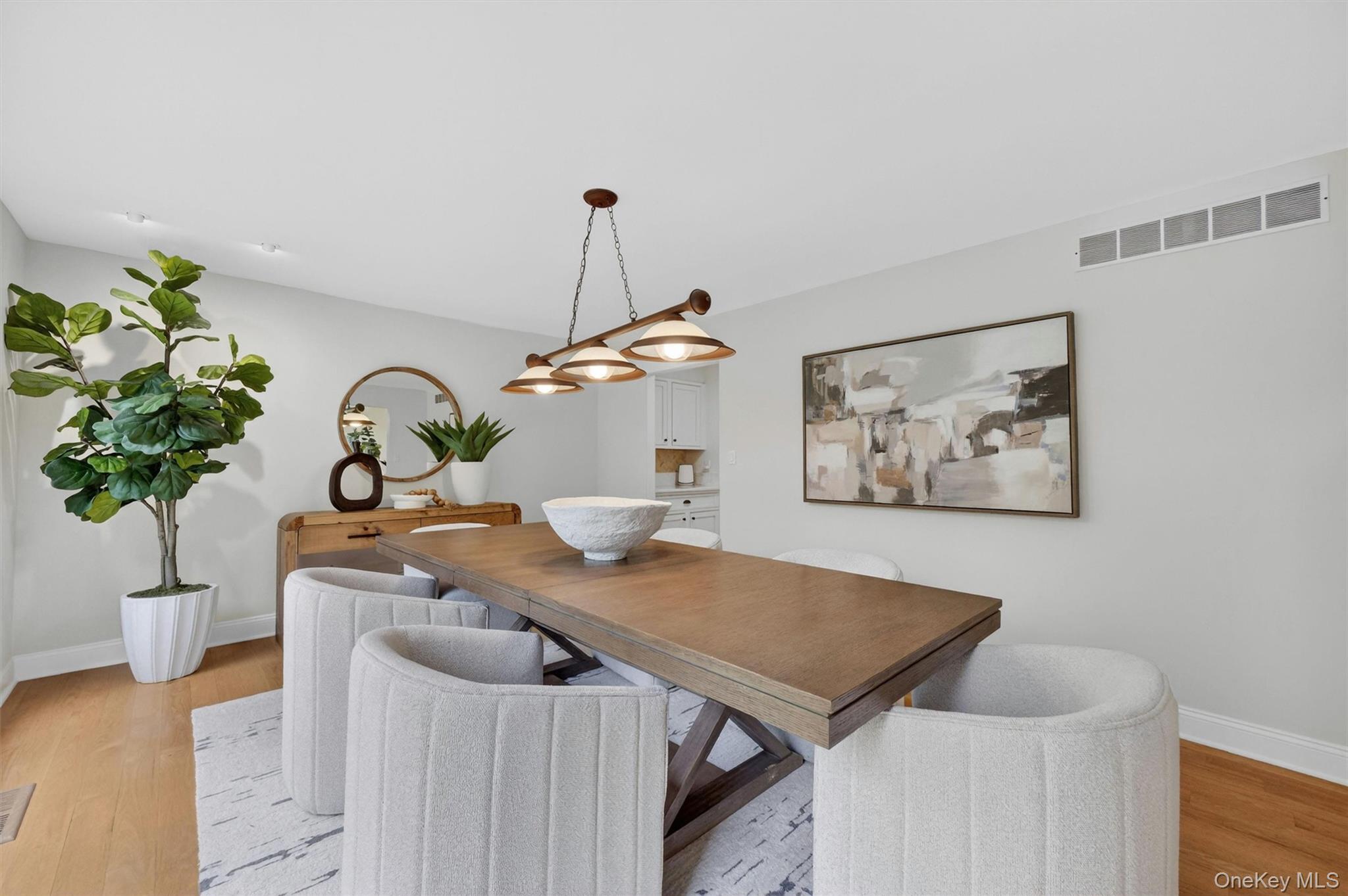 8 Pine Tree Lane