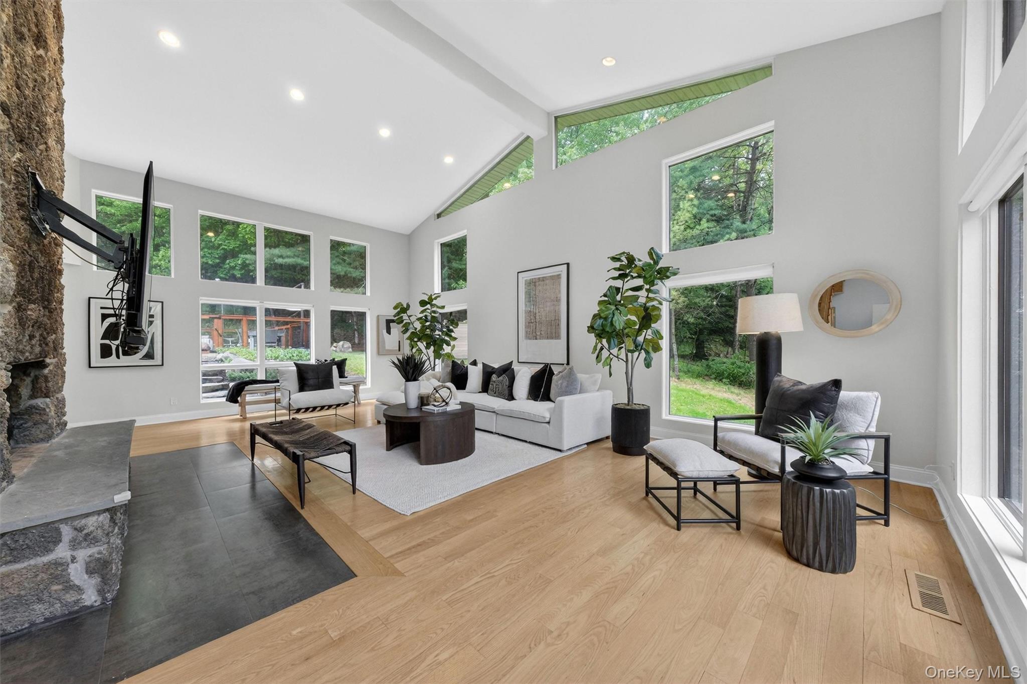 8 Pine Tree Lane