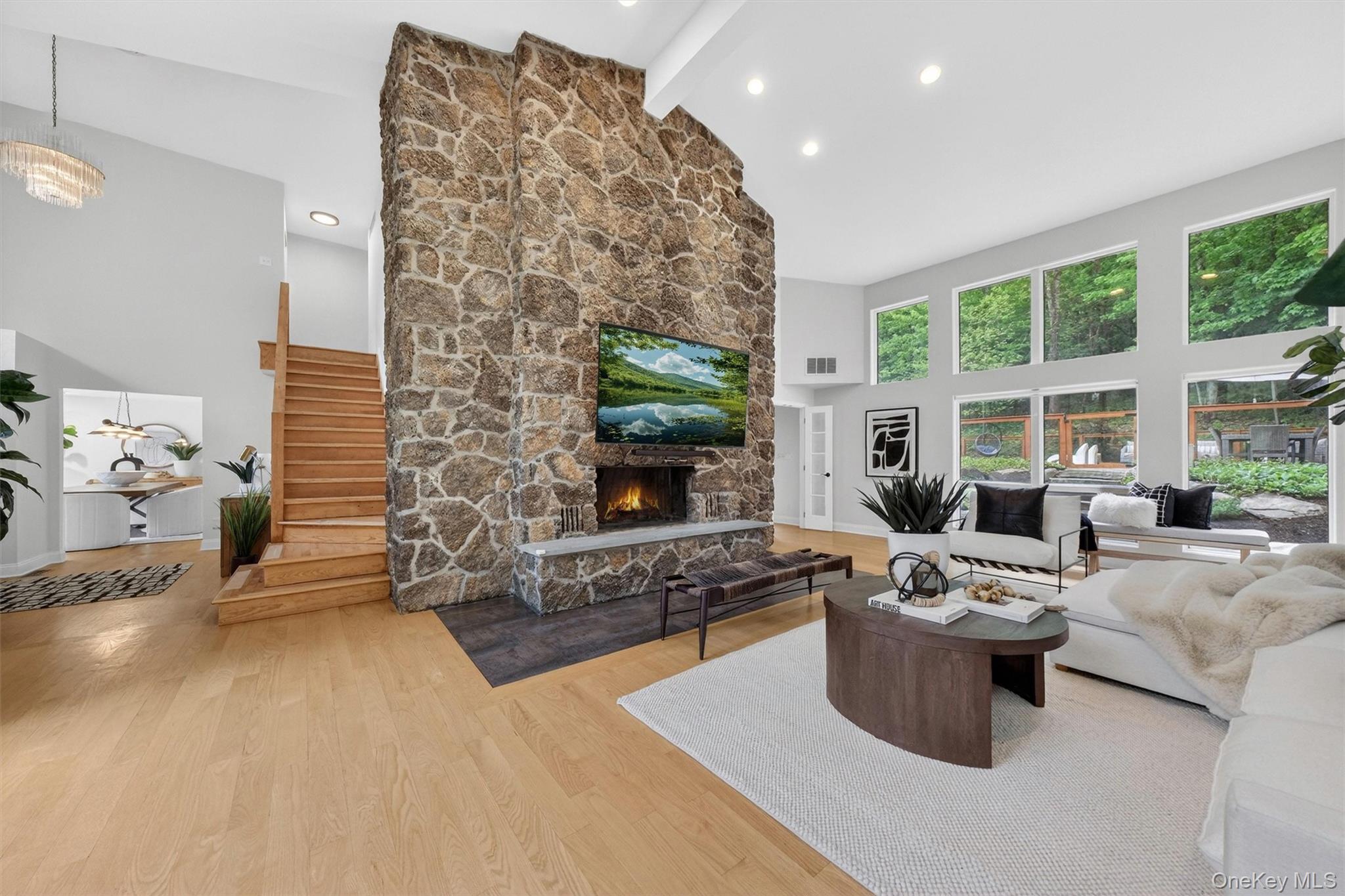 8 Pine Tree Lane