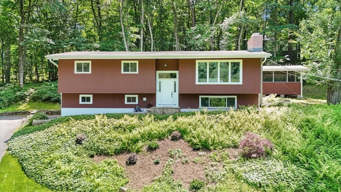 28 Watch Hill Road
