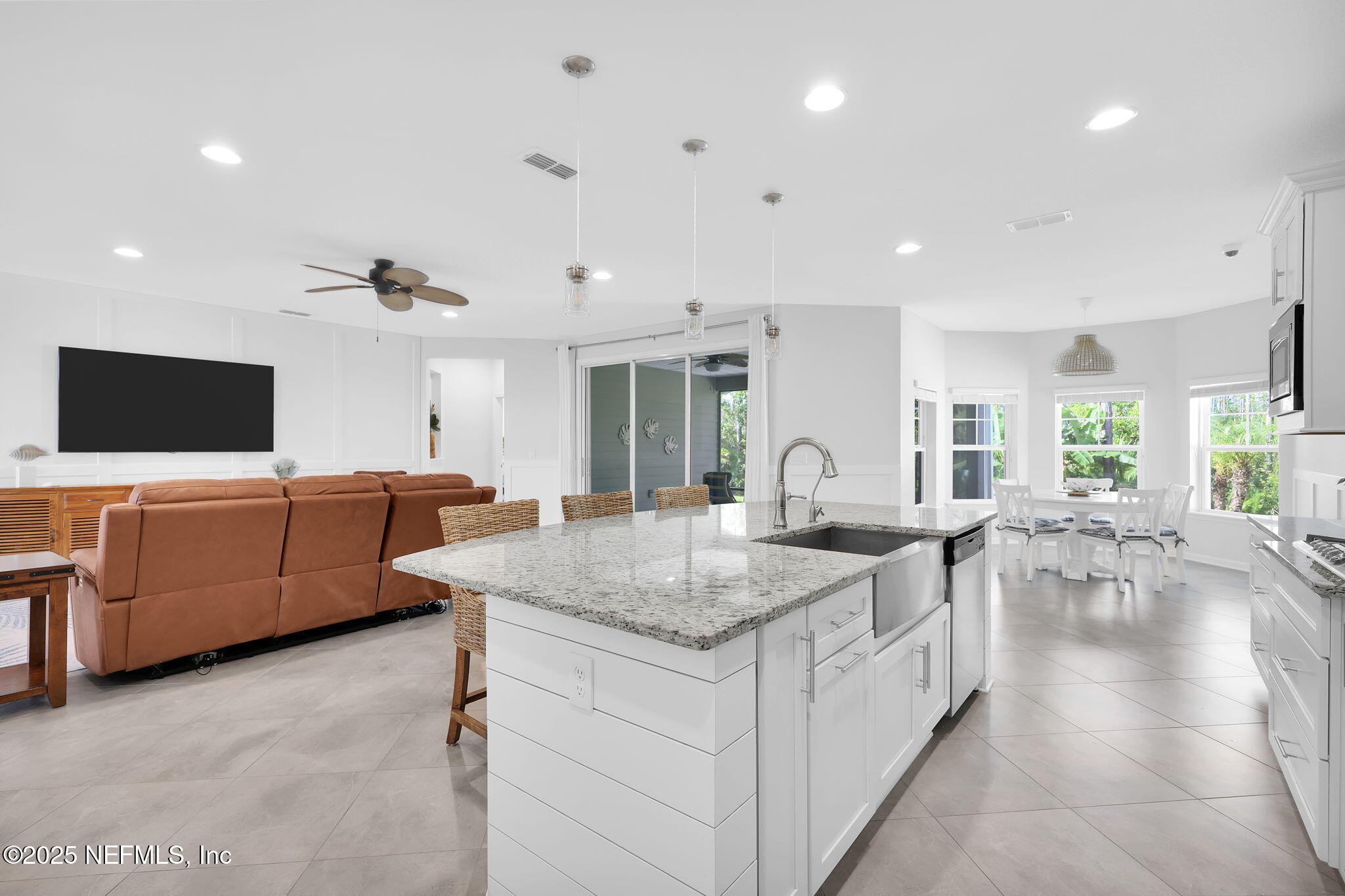 25 CARNAUBA Way