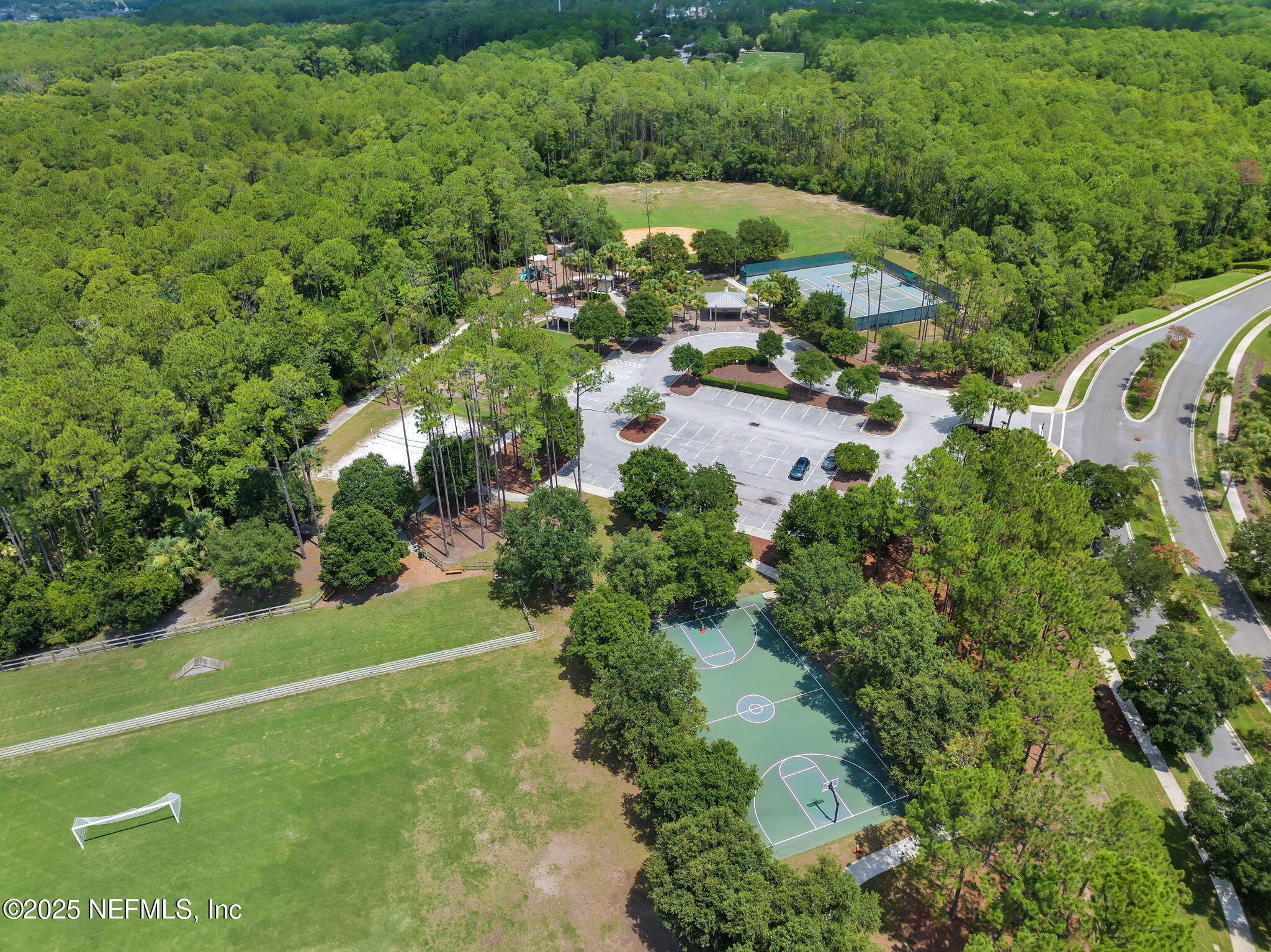 18 CAPE HATTERAS Drive