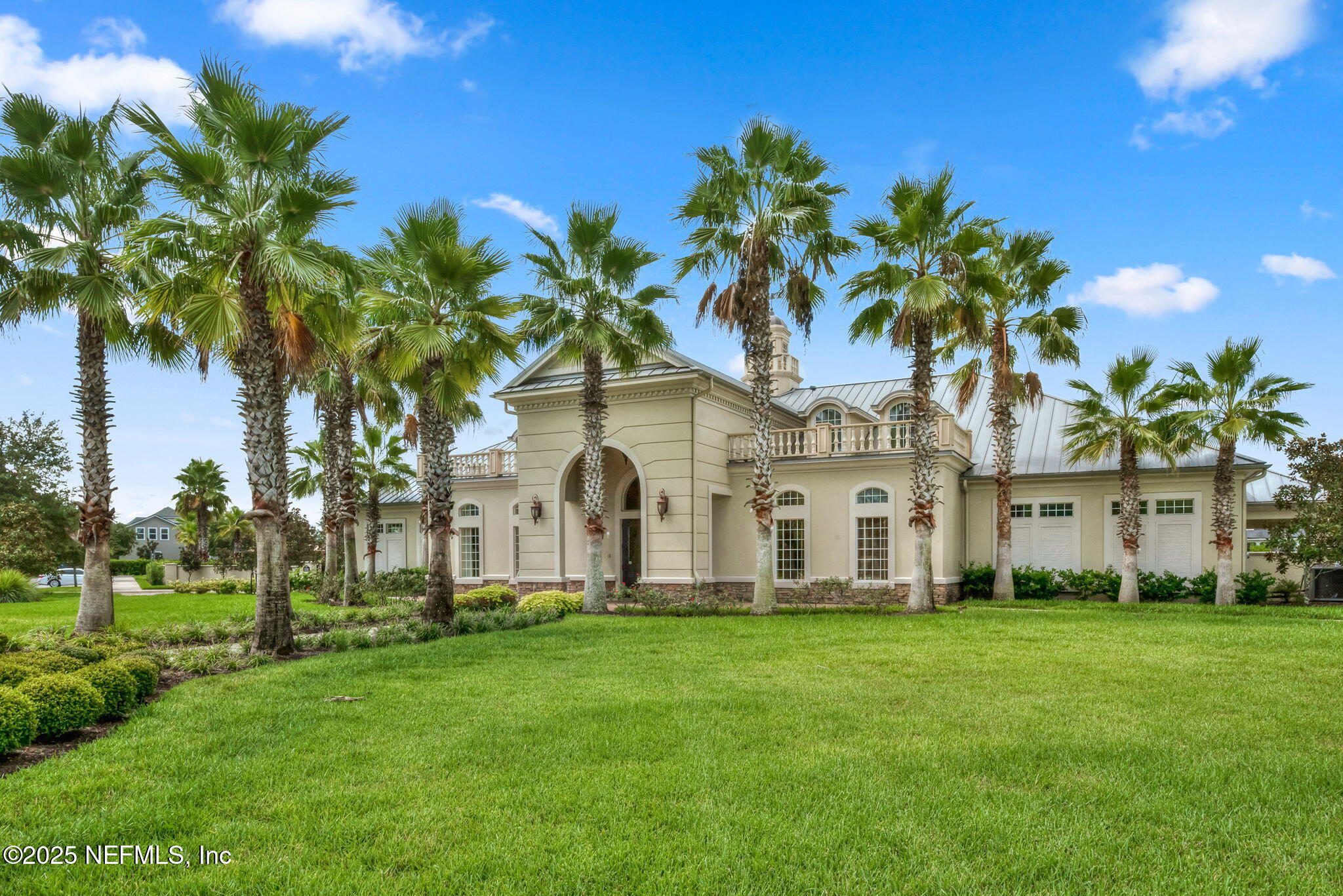 18 CAPE HATTERAS Drive